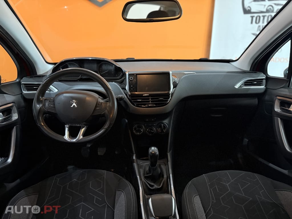 Peugeot 2008 1.2 PureTech Style
