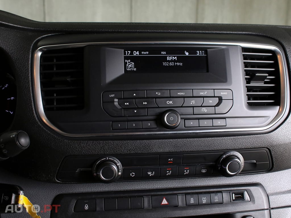 Peugeot Expert Outro