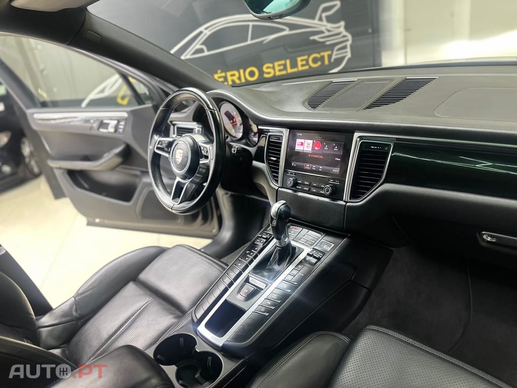 Porsche Macan S