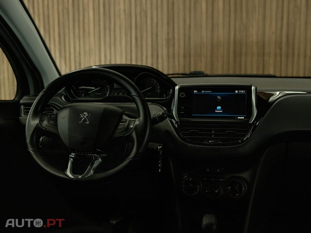 Peugeot 208 1.6 BlueHDi Style