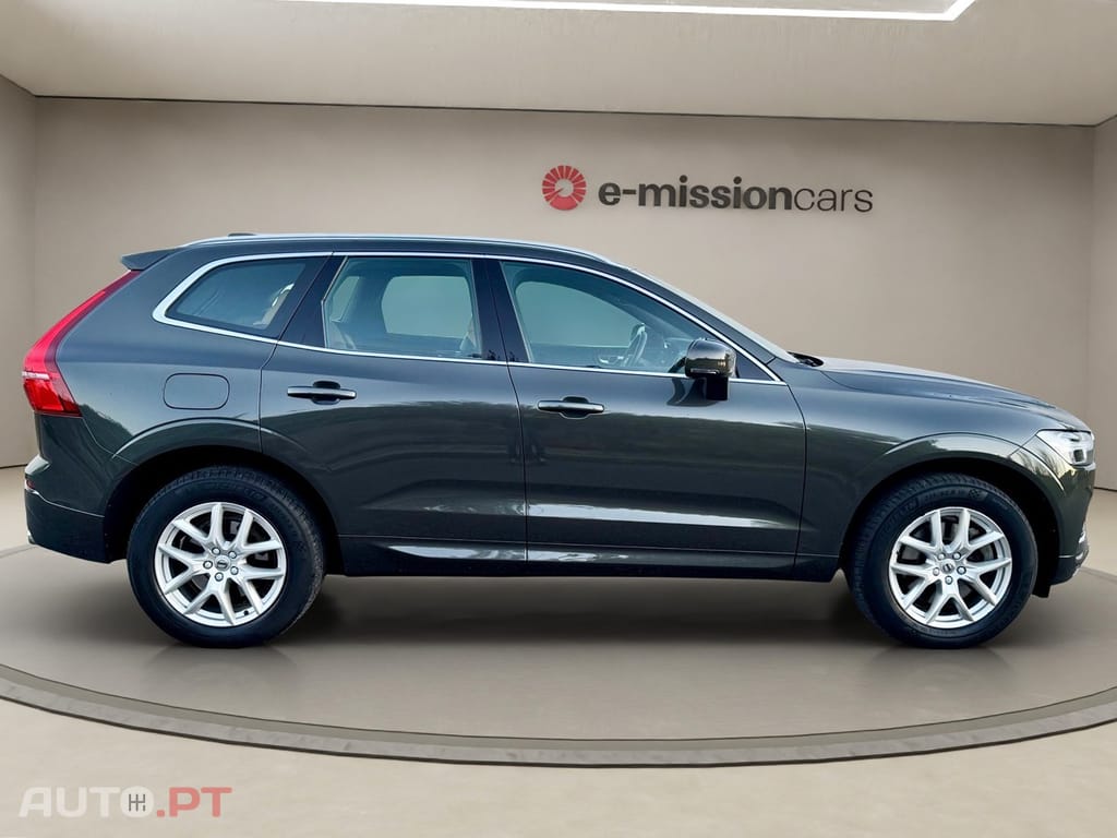 Volvo XC60 2.0 T8 PHEV Momentum Plus AWD
