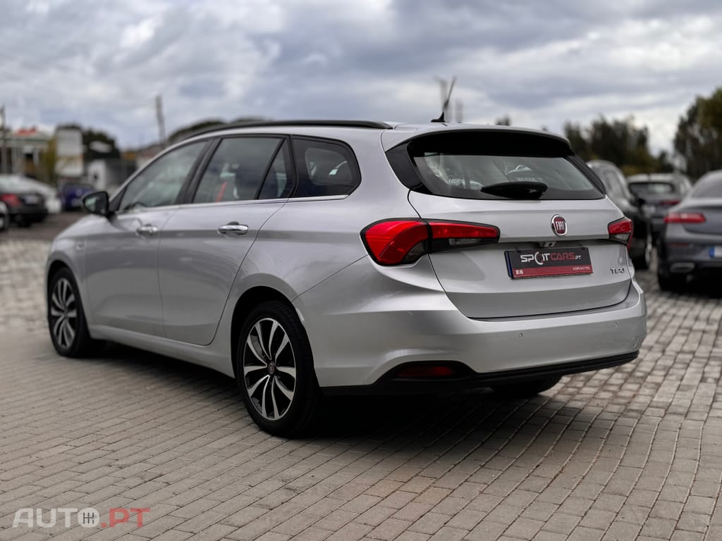 Fiat Tipo 1.6 M-Jet Lounge