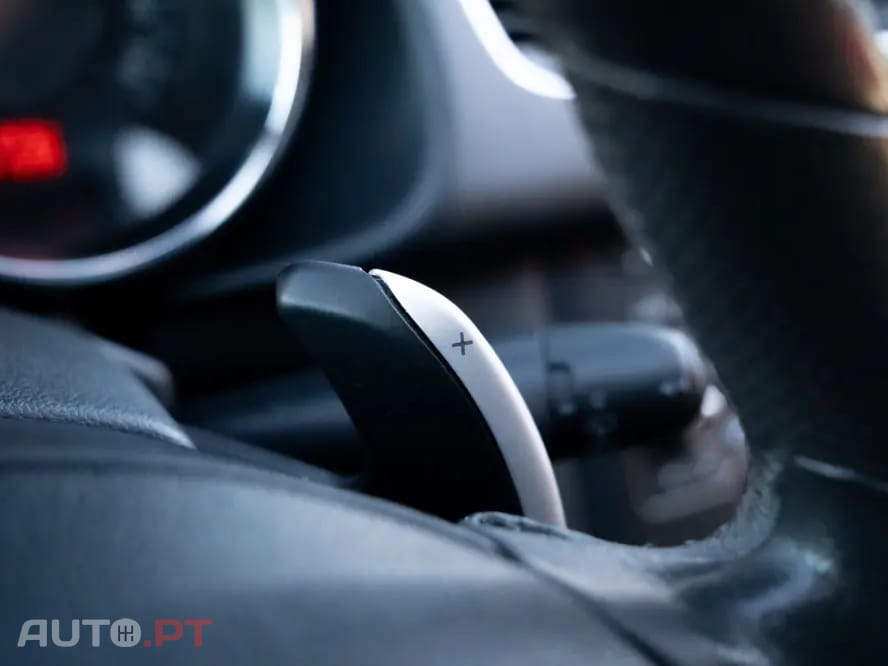 Peugeot 3008 2.0 HDi Hybrid4