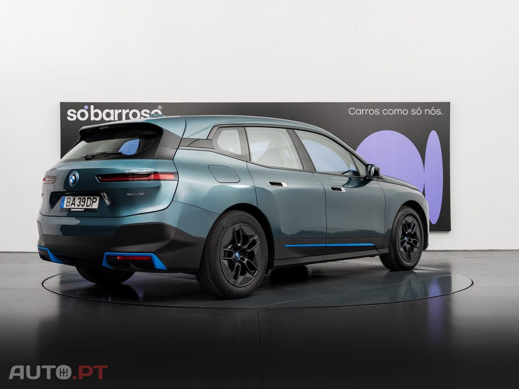 BMW iX xDrive 40