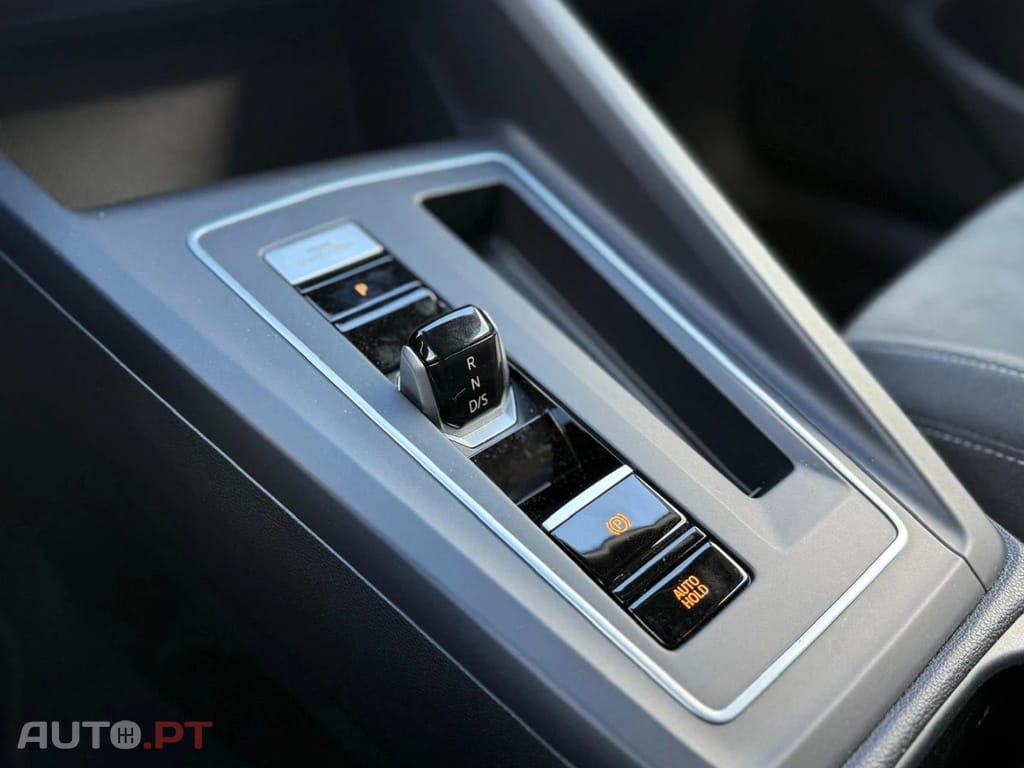 Volkswagen e-Golf 1.4 eHYBRID OPF STYLE (DSG)
