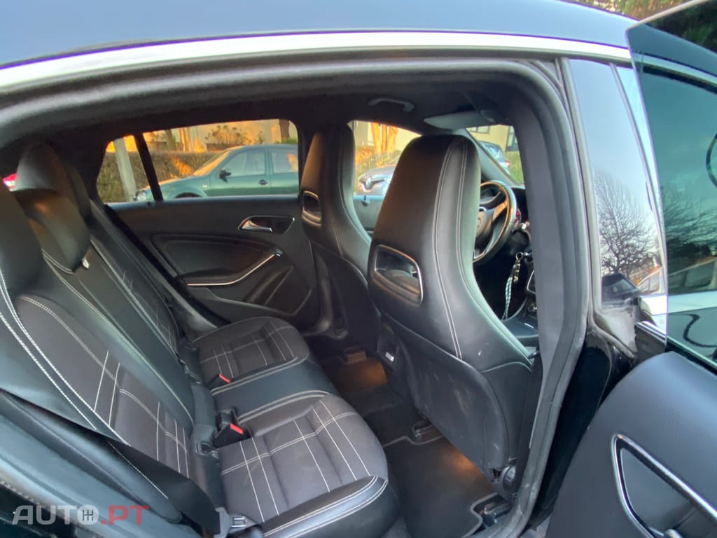 Mercedes-Benz CLA 180 Urban