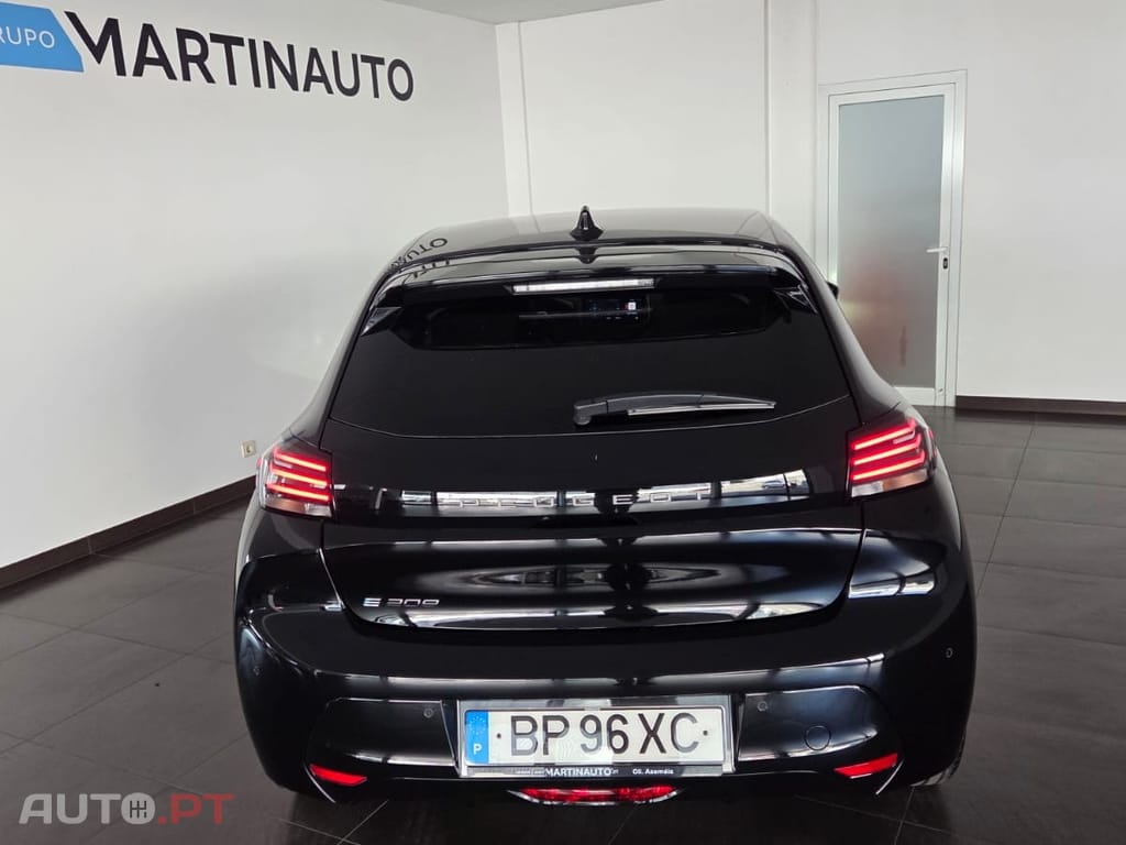 Peugeot E-208 51 kWh Allure