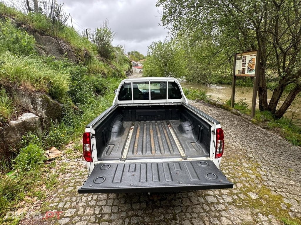 Nissan Navara 2.5 dCi CD LE 4WD