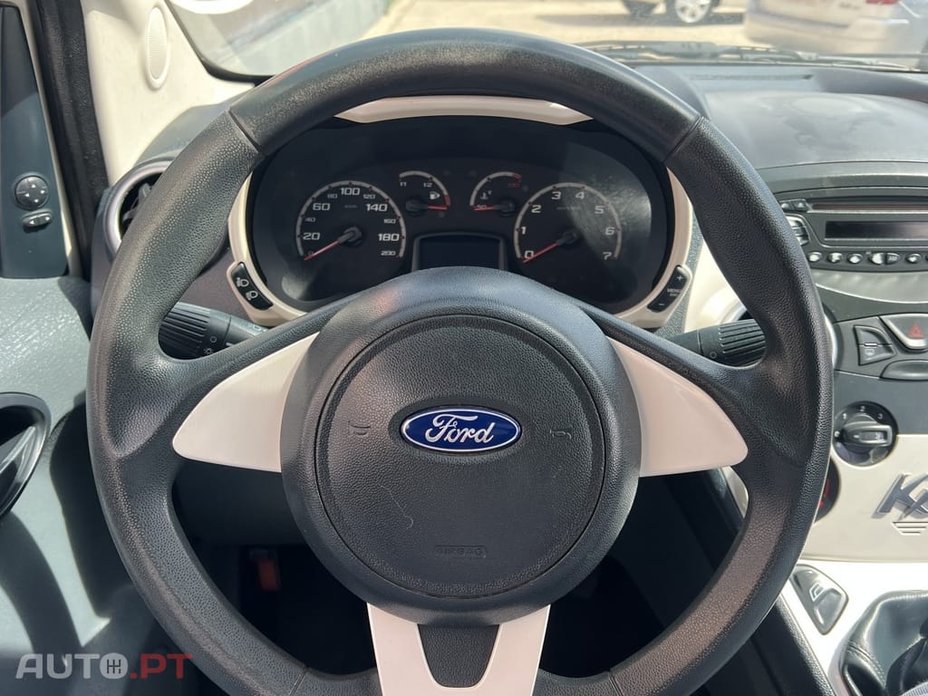 Ford KA 1.2 Titanium