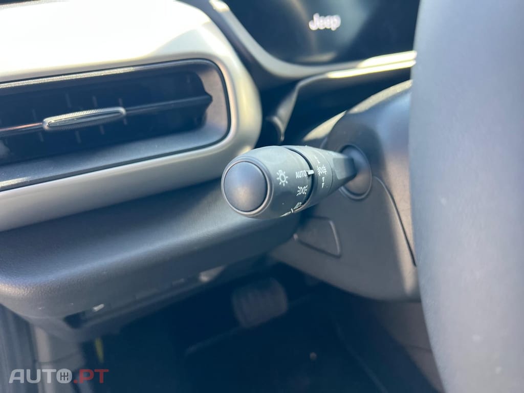 Jeep Avenger 1.2 4xe Hybrid eAWD Upland