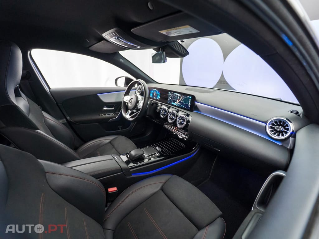 Mercedes-Benz A 250 e AMG Line