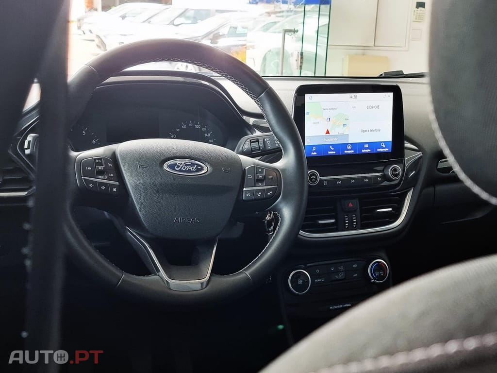 Ford Puma 1.0 EcoBoost MHEV Titanium