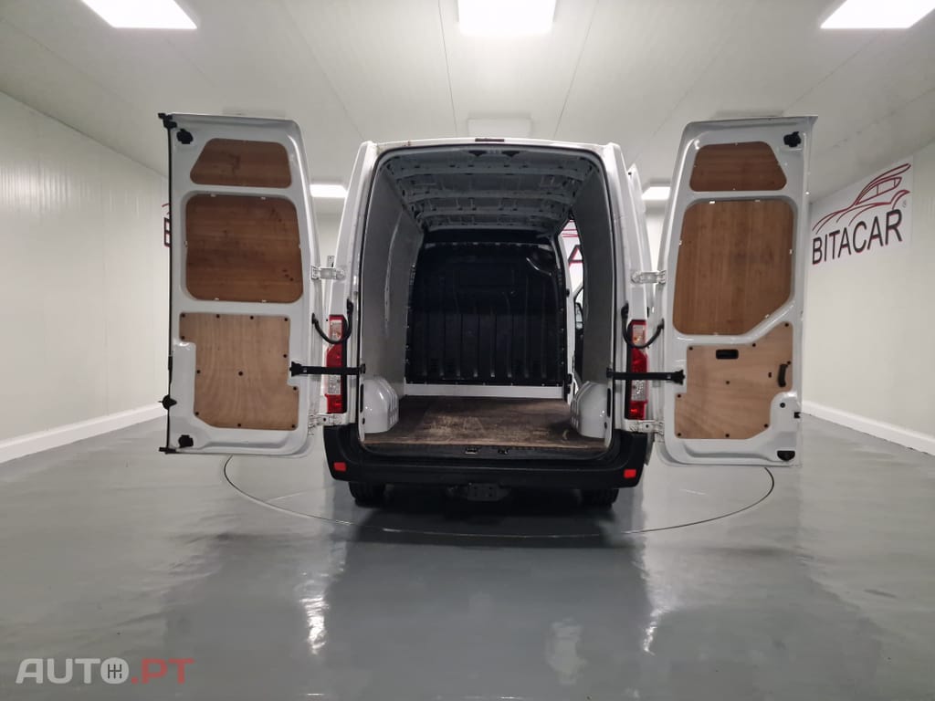 Renault Master 2.3 dCi L2H2 3.3T 130CV IVA DEDUTIVEL