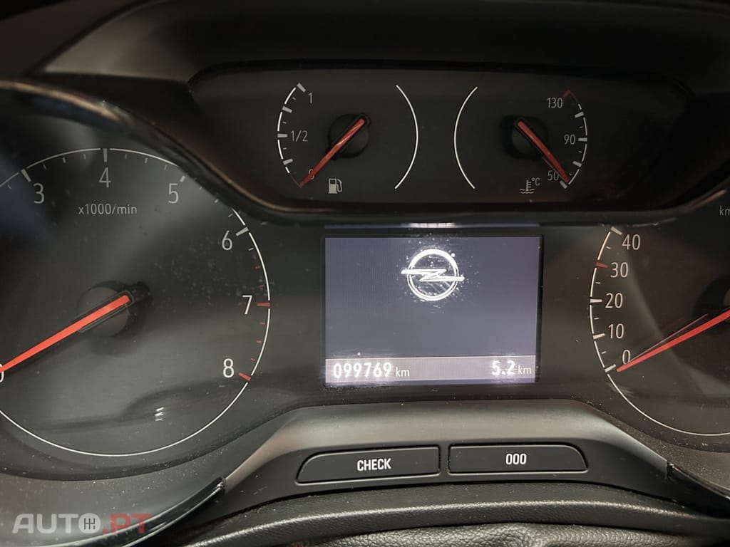 Opel Crossland 1.2 Business Edition
