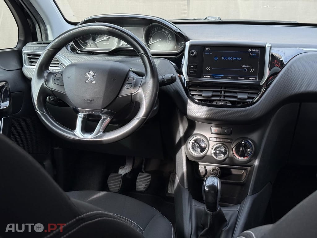 Peugeot 208 1.2 PureTech Access