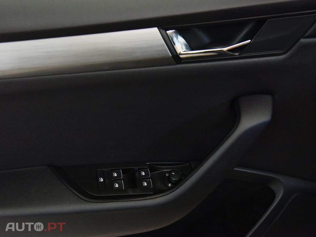 Skoda Superb 2.0 TDI Style