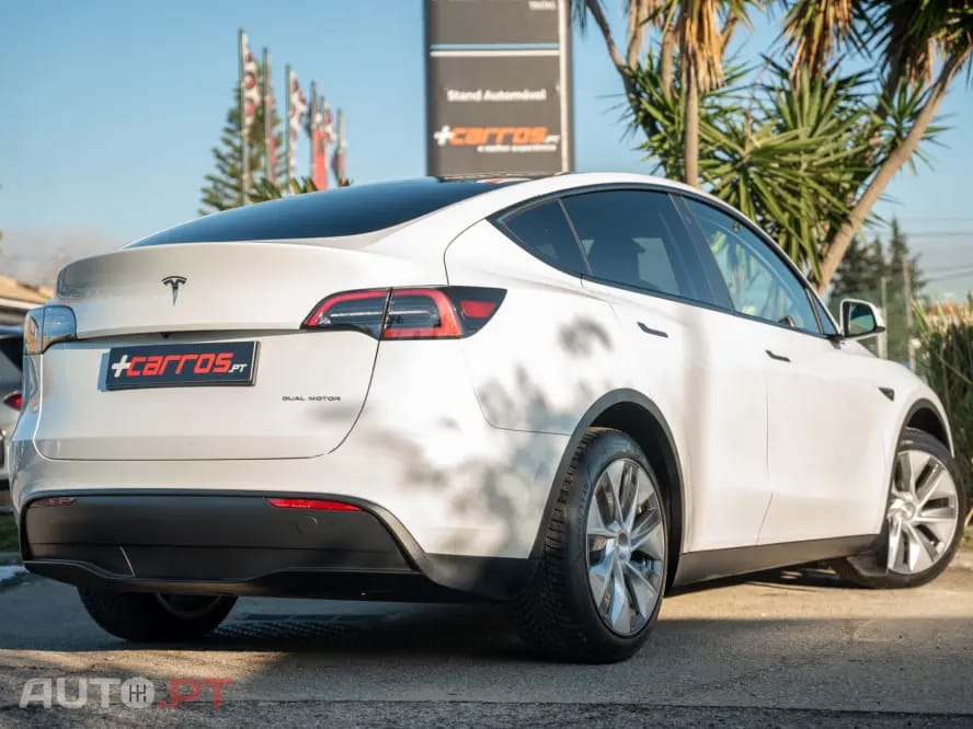 Tesla Model Y Tração Traseira