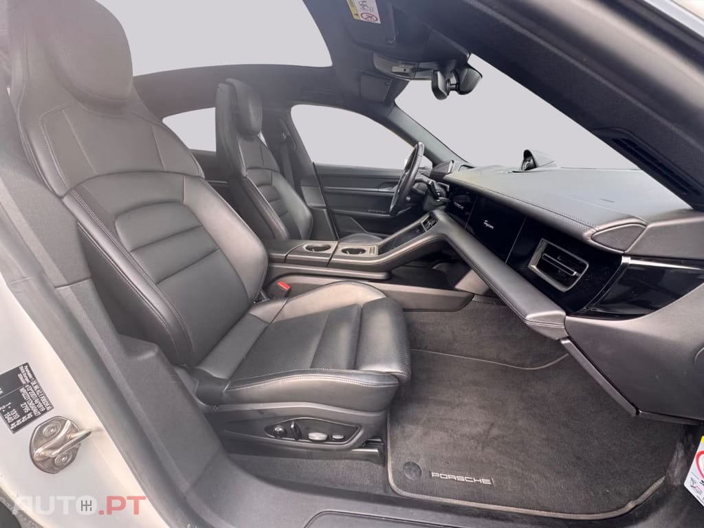 Porsche Taycan 92 % I.V.A DEDUTIVEL 