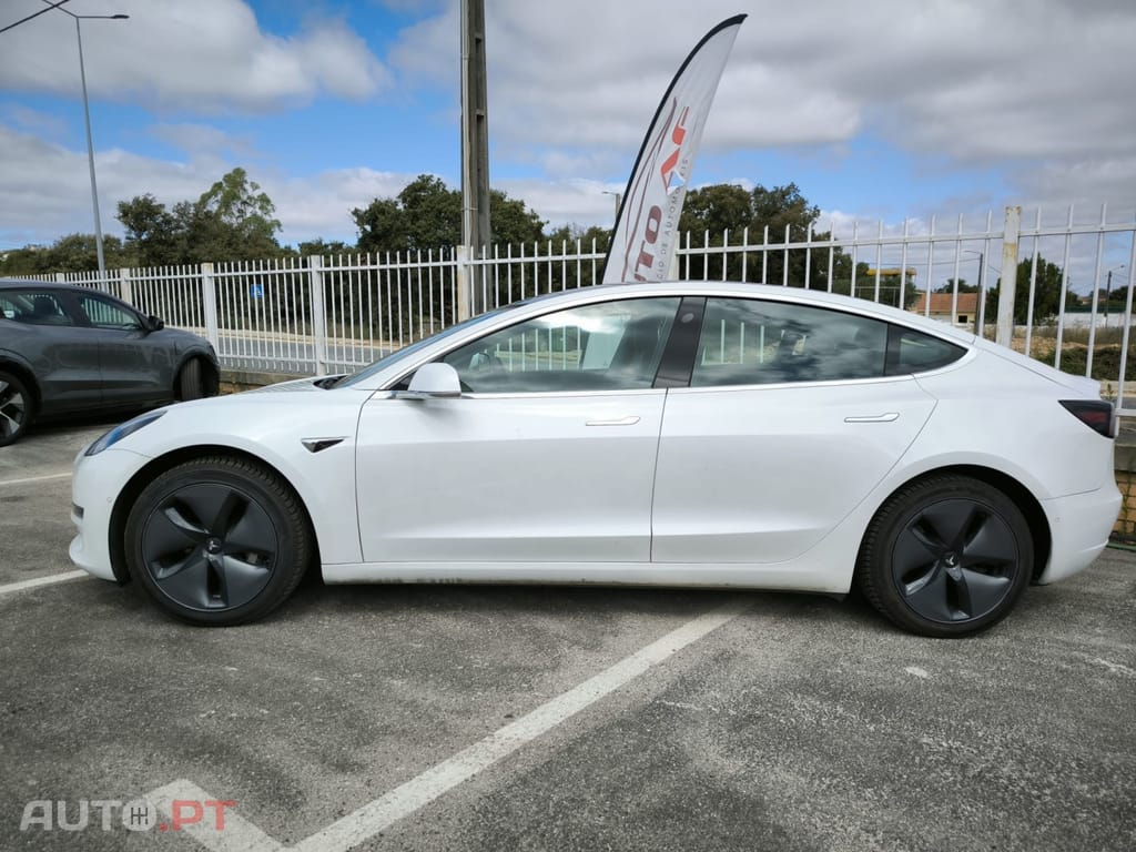 Tesla Model 3 Long Range AWD Dual Motor Performance