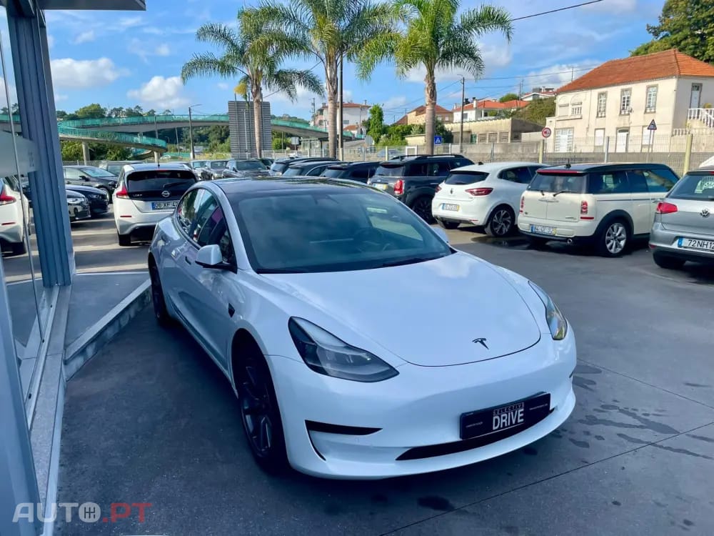 Tesla Model 3 Standard Range Plus RWD