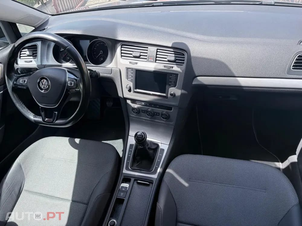 Volkswagen Golf 1.0 TSI Trendline