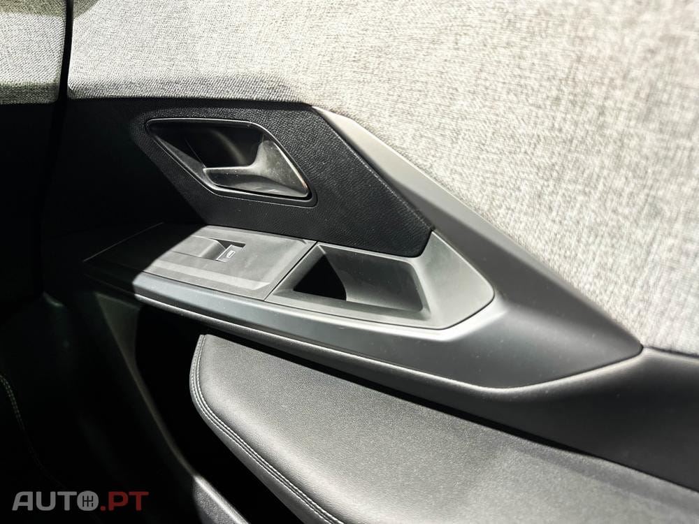 Peugeot E-3008 73 kWh Allure