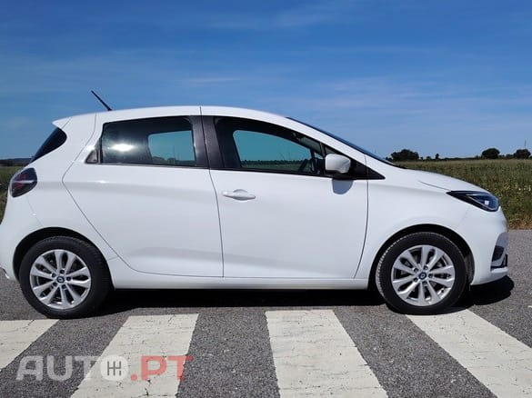 Renault Zoe (c/bateria) 52kwh experience + assentos aquecido + extras