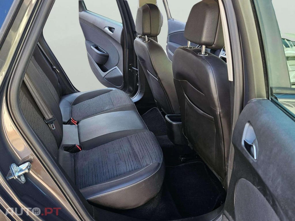 Opel Astra 1.6 150 anos