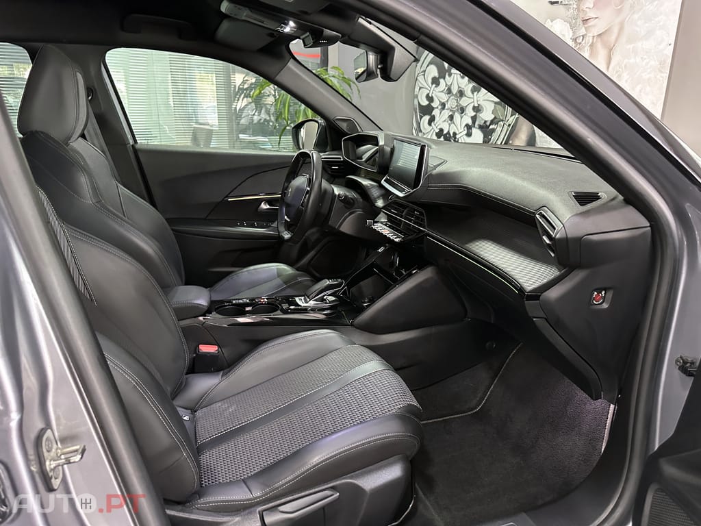 Peugeot 2008 e-2008 50 kWh GT Pack