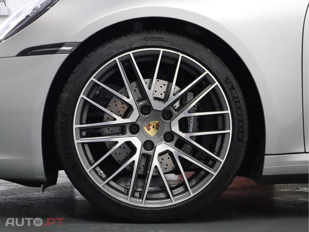 Porsche 911 Carrera 4 S Coupé (992)