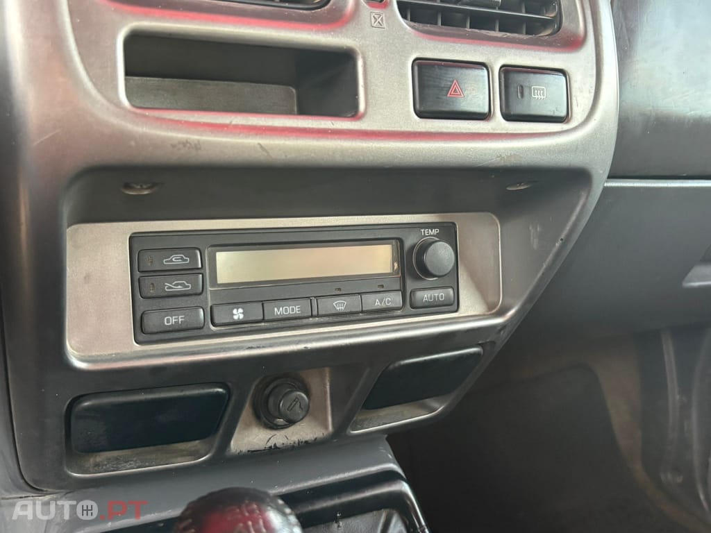 Nissan Pick Up 2.5 TD CD Look Navara
