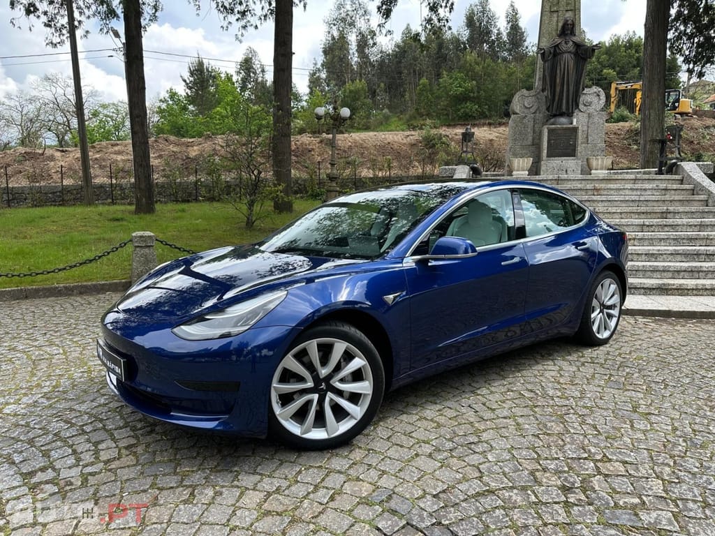 Tesla Model 3 Standard Range Plus RWD
