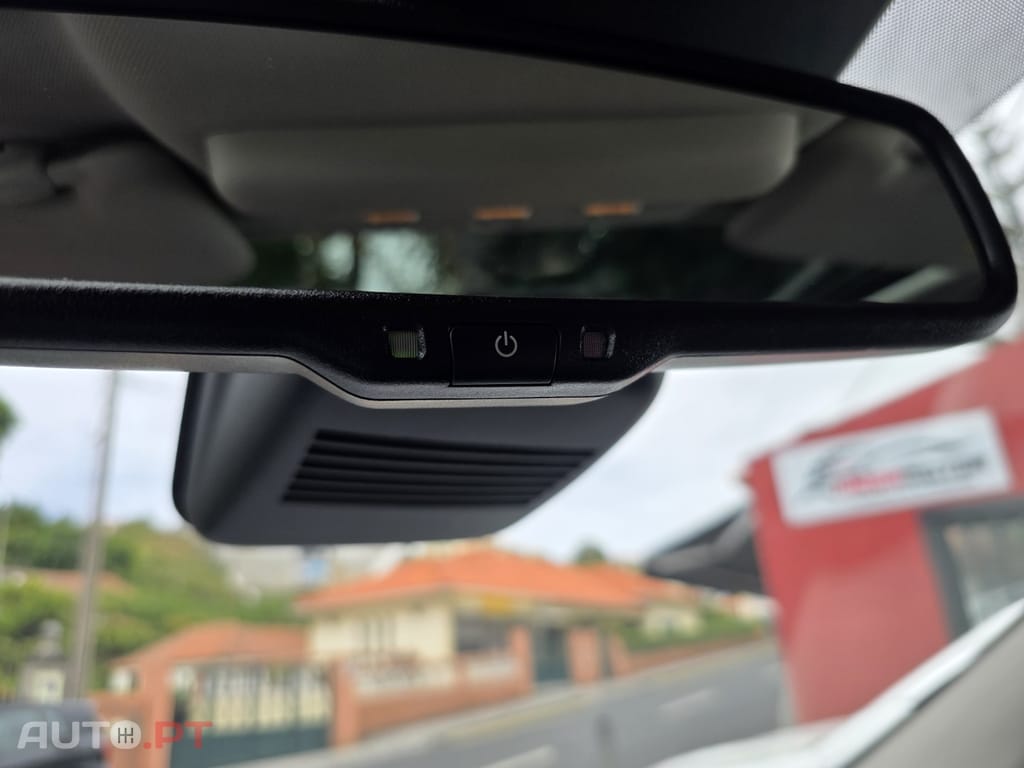 Nissan Qashqai 1.5 dCi N-Connecta J18