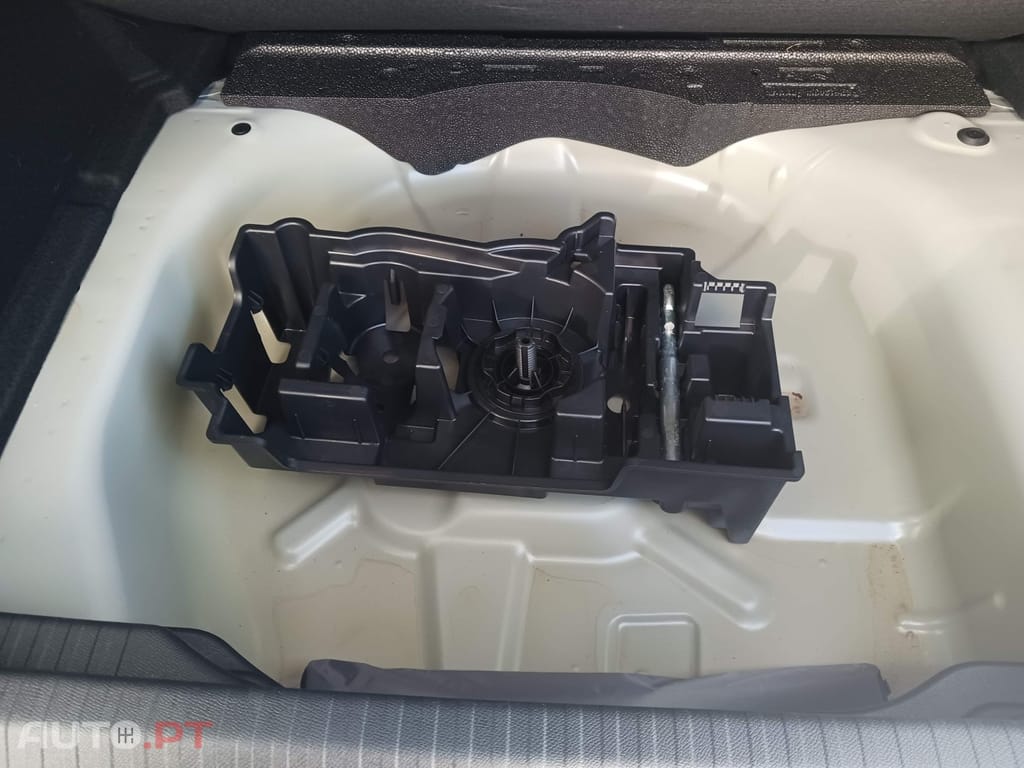 Citroen C4 1.2 Hybrid Plus e-DSC6