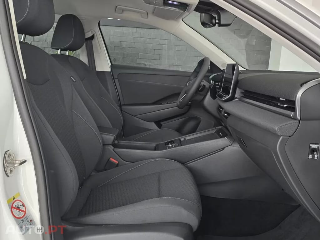 Volkswagen T-Roc 1.5 eTSI Trend DSG