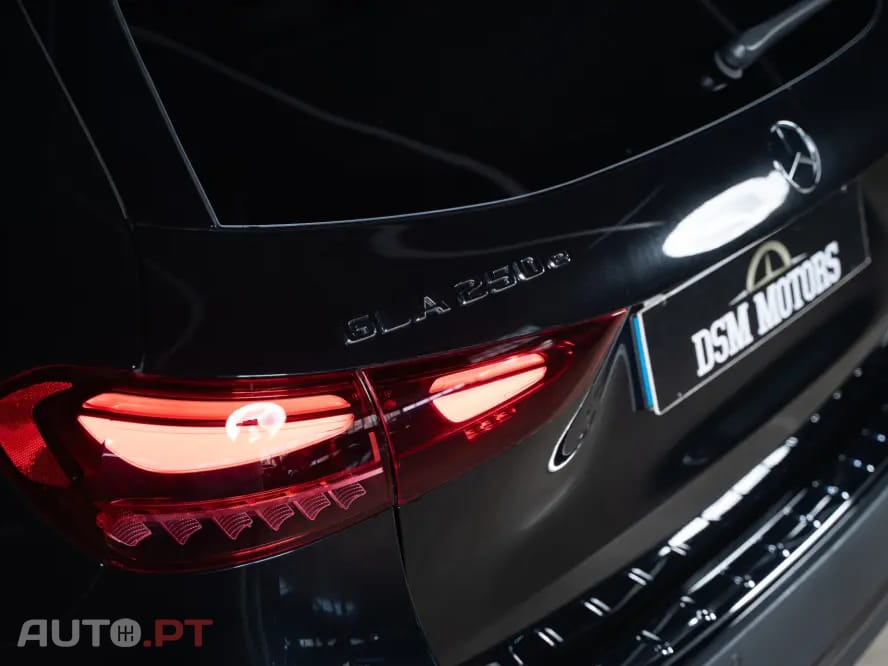 Mercedes-Benz GLA 250 e AMG Line