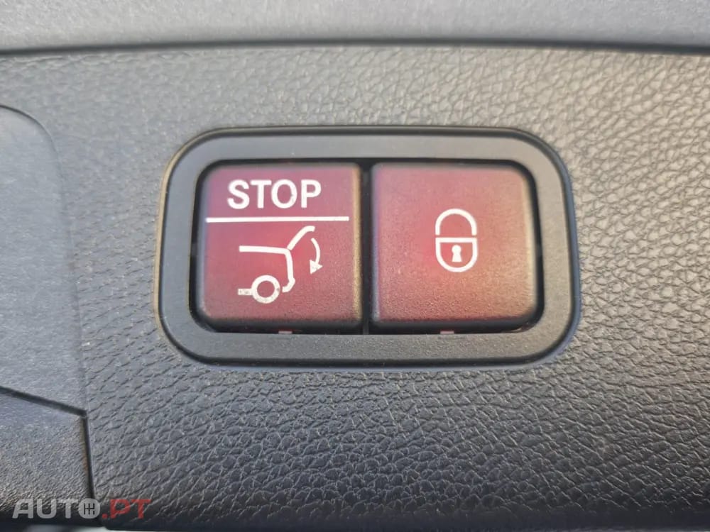 Mercedes-Benz E 300 e Station 9G-TRONIC AMG Line