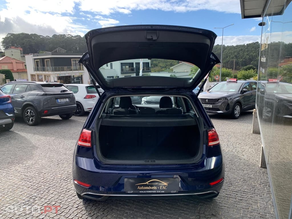 Volkswagen Golf 1.6 TDI Confortline
