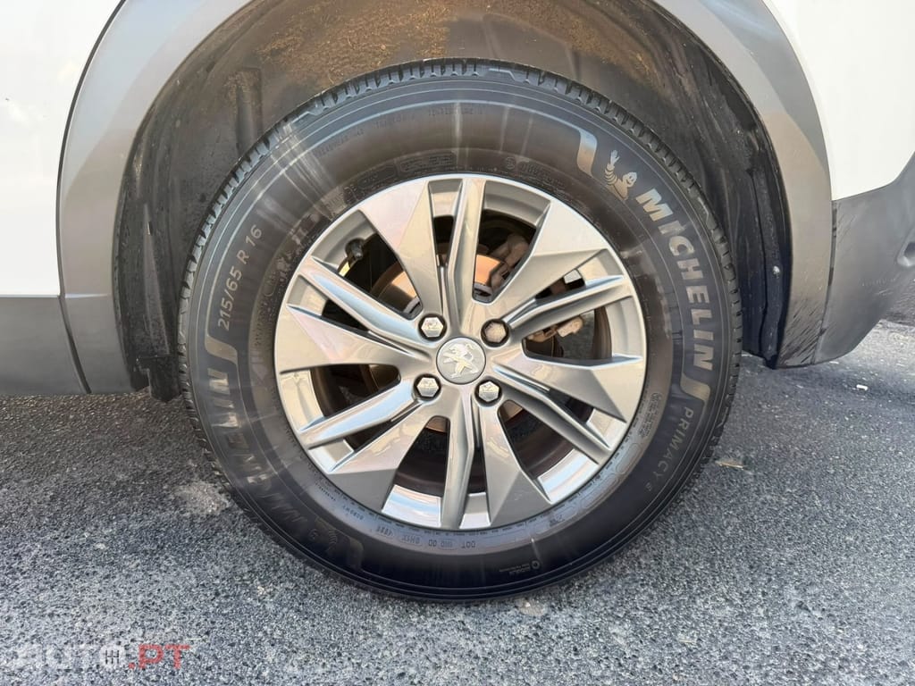 Peugeot 2008 1.2 PureTech Active Pack EAT8