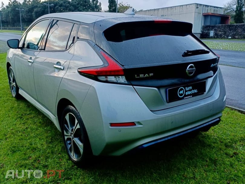 Nissan Leaf 62 kWh e+ Tekna ProPilot Park