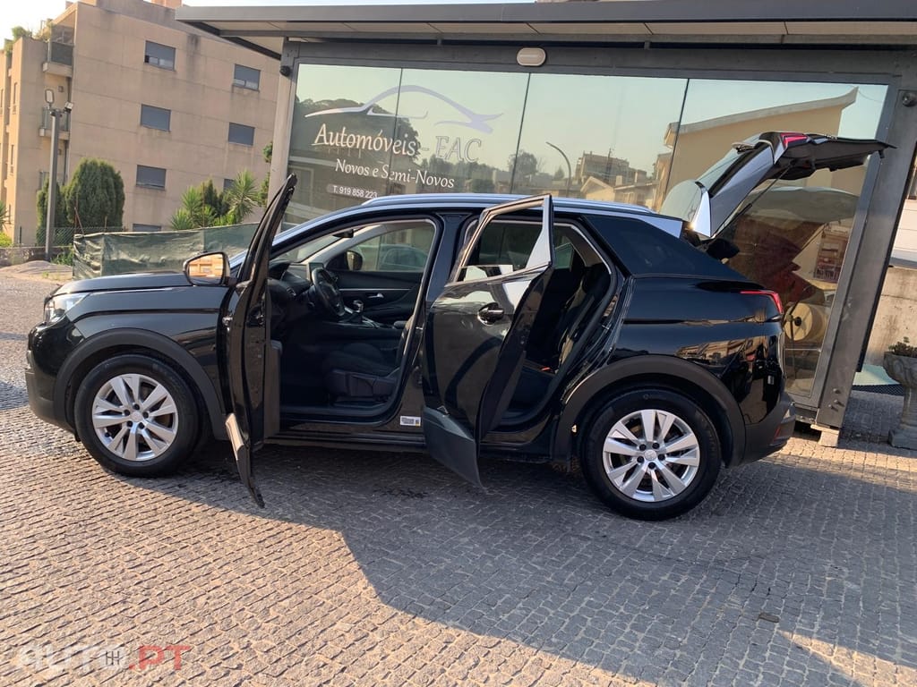 Peugeot 3008 1.5 BlueHDi Active