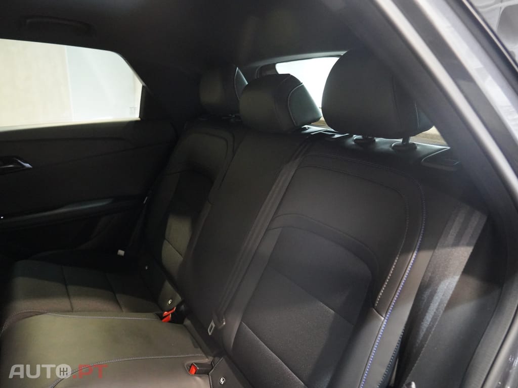 MG MG4 64 kWh Luxury