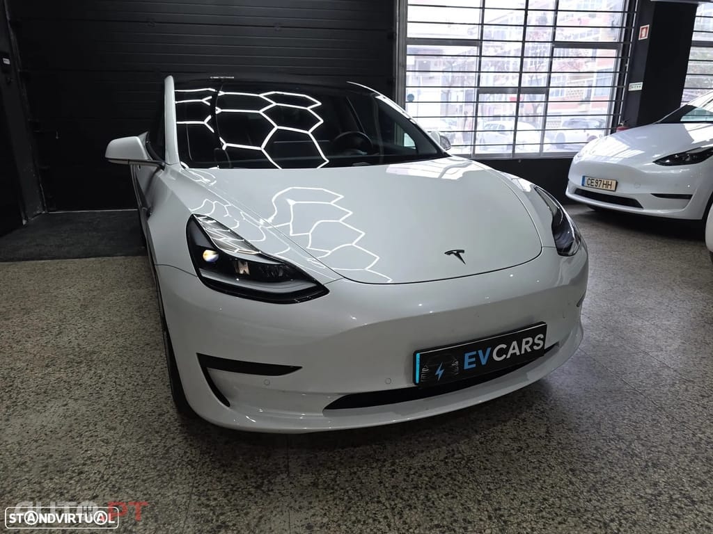 Tesla Model 3 Standard Range Plus RWD