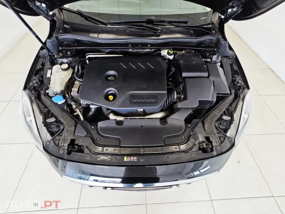 Volvo V40 Cross Country 1.6 D2 Momentum