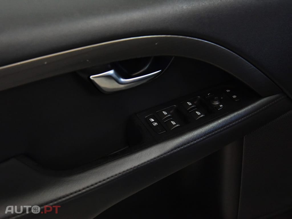 Volvo XC70 2.0 D4 Momentum Geartronic