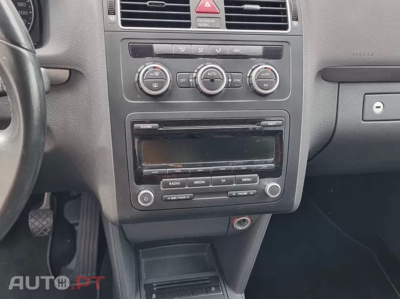 Volkswagen Touran 1.6 TDI DPF BlueMotion Comfortline