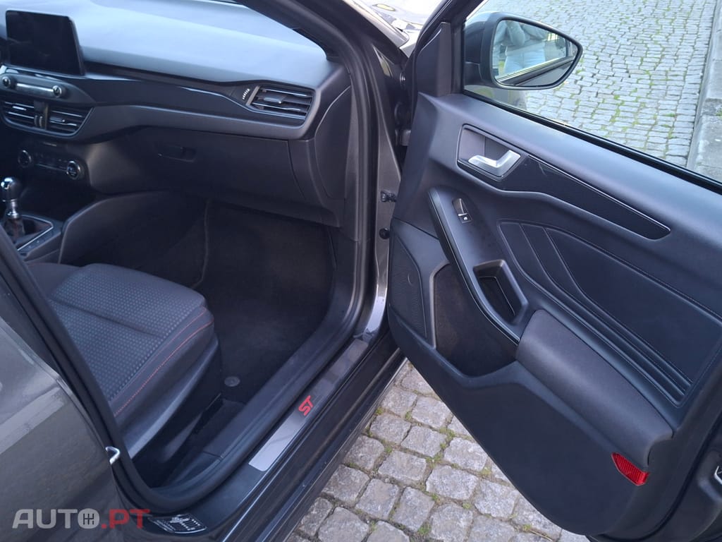 Ford Focus ST-Line