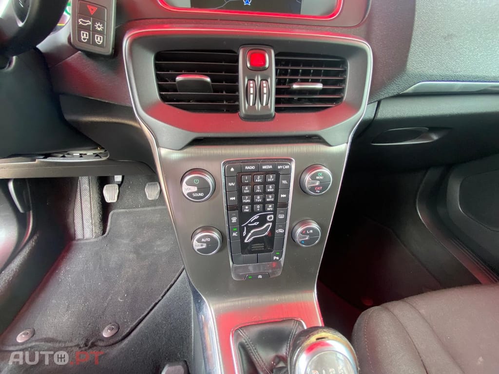 Volvo V40 1.6 D2 Momentum