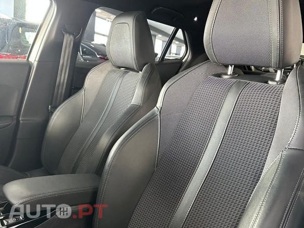 Peugeot E-2008 GT