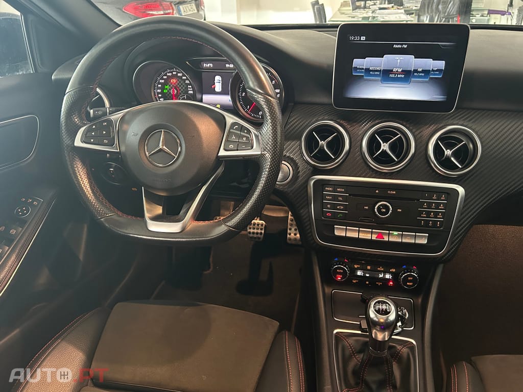 Mercedes-Benz A 200 d AMG Line